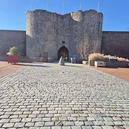 公寓 Le St Fursy 1 佩罗讷