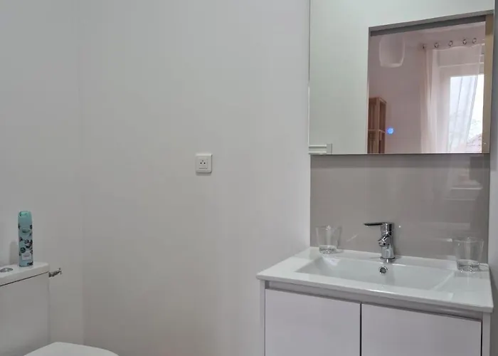 公寓 Le St Fursy 1 佩罗讷