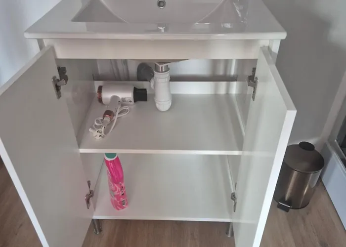 Le St Fursy 1 * 佩罗讷